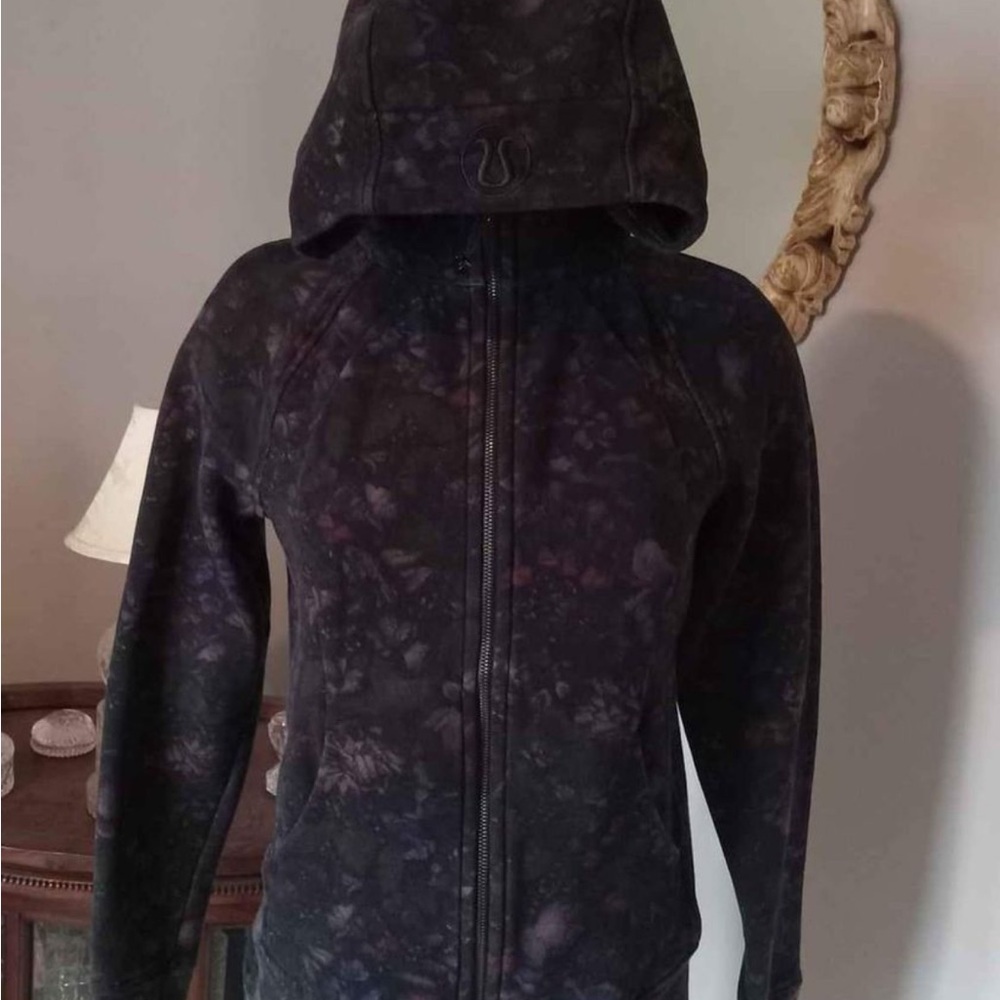 Lululemon zip up